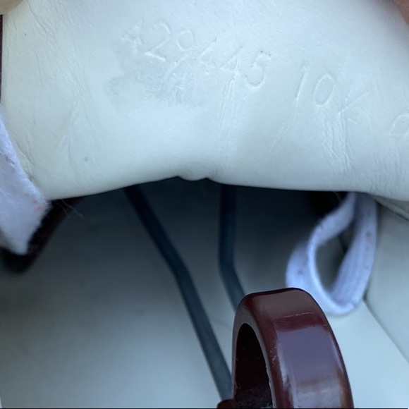 ๐ฆ Gucci Ace GG Supreme Sneakers - Picture 11 of 15